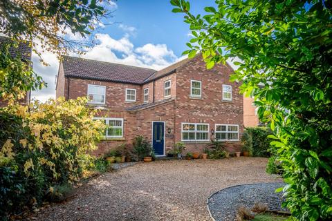 5 bedroom detached house for sale, Hall Rise, Haxby, York