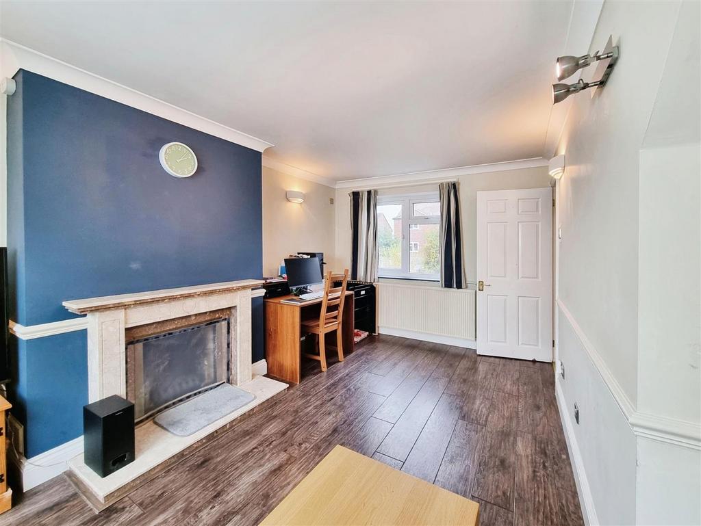 A6d22fbd-Sitting Room2 SH.jpg