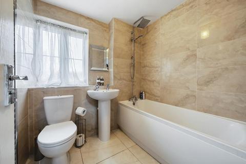 5 bedroom terraced house for sale, Aylesbury,  HP19,  Buckinghamshire,  HP19