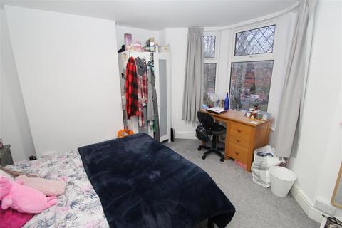 5 bedroom house to rent, New Zealand Road, Cardiff CF14