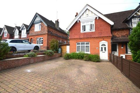 2 bedroom end of terrace house for sale, Ashurst Road, Tadworth KT20