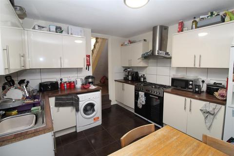 7 bedroom house to rent, Monthermer Road, Cardiff CF24