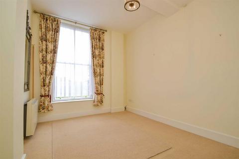 2 bedroom apartment to rent, Watergate Mansions, St Marys Place, Shrewsbury