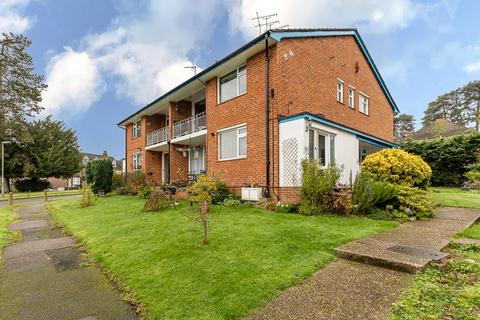 2 bedroom maisonette for sale, Rosemead Close, REDHILL, Surrey, RH1