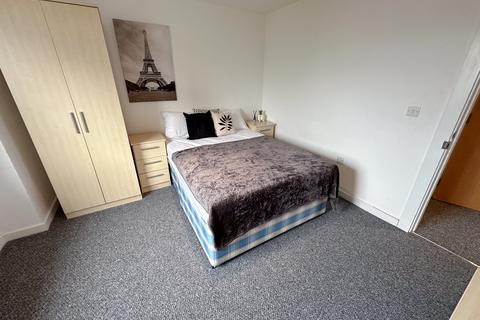 3 bedroom flat to rent, Marlborough Street, The Mono Building, ,