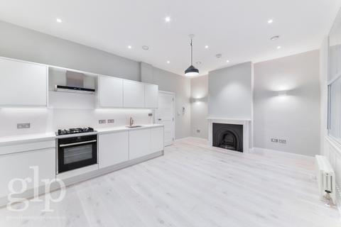 Studio to rent, Carnaby Street, Soho, W1F
