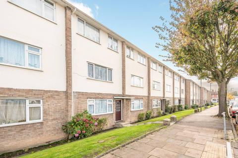 3 bedroom maisonette for sale, Woodhouse Road, North Finchley, London, N12