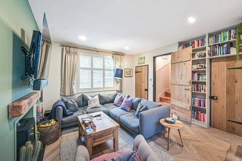 3 bedroom cottage for sale, Midland Terrace, Cricklewood, London, NW2