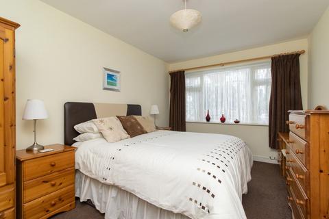 2 bedroom maisonette for sale, West Cliff Road, Broadstairs, CT10