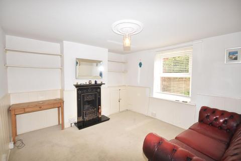 2 bedroom house to rent, High Street, Shanklin, PO37 6NT