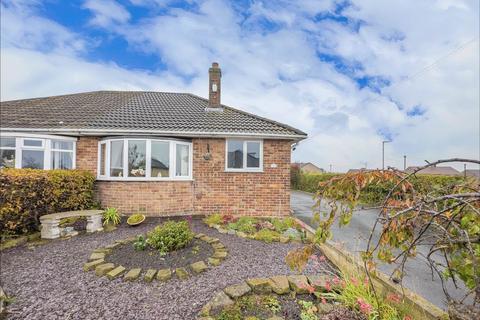 2 bedroom semi-detached bungalow for sale, Priestley Avenue, Heckmondwike