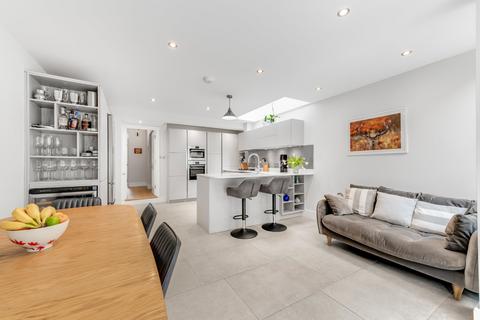 4 bedroom terraced house for sale, The Vineyard, Richmond, TW10