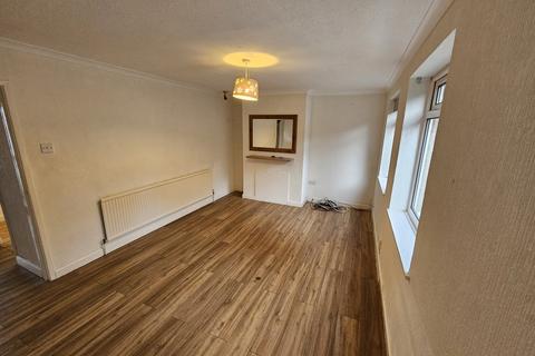 3 bedroom terraced house for sale, Luton LU2