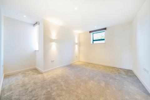 1 bedroom apartment to rent, Voss Court London SW16