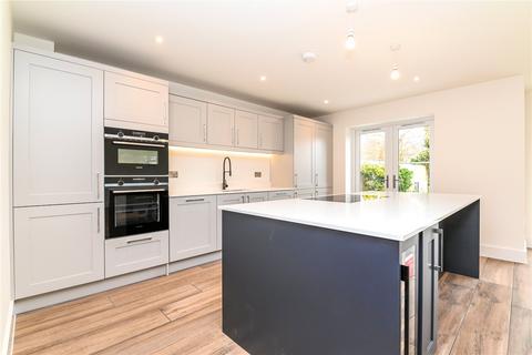 4 bedroom detached house for sale, Knowland Drive, Milford on Sea, Lymington, Hampshire, SO41