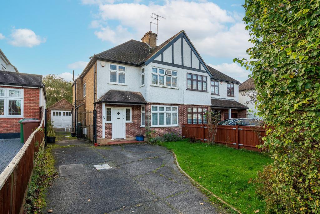 Little Bushey Lane, Bushey... 3 bed semidetached house for sale £675,000
