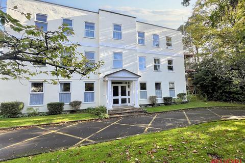 2 bedroom flat for sale, Pittville Circus Road , Cheltenham GL52