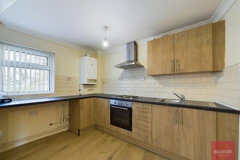 2 bedroom flat to rent, Pentreharne Road, Swansea, SA1