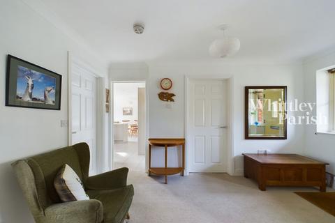 4 bedroom detached bungalow for sale, Hunts Mead, Forncett St. Peter, Norwich, NR16 1JB