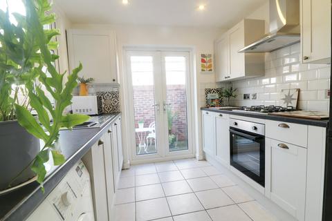 4 bedroom terraced house to rent, Albany Road, L7 8RQ,