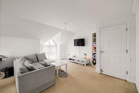 2 bedroom apartment for sale, Paxton Avenue, Hawkinge, Folkestone, CT18