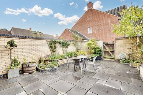 3 bedroom end of terrace house for sale, Plantation Way, Bury St. Edmunds IP28