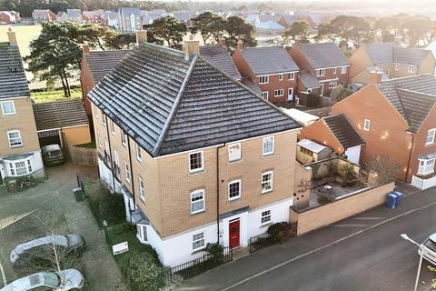 3 bedroom end of terrace house for sale, Plantation Way, Bury St. Edmunds IP28