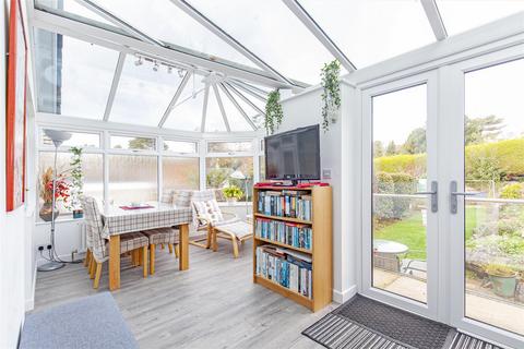 5 Castle Mount Crescent, Bakewell, DE45 1AT