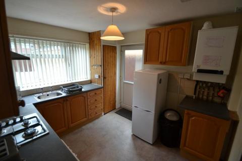 3 bedroom semi-detached house to rent, Arnesby Road, Nottingham NG7