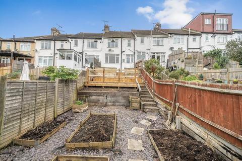 139 Ross Road, South Norwood, London, SE25 6TW