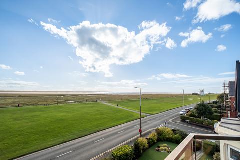 3 bedroom apartment for sale, East Beach, Lytham, FY8