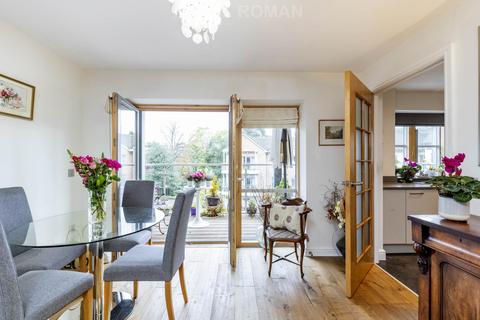 1 bedroom retirement property for sale, Oatlands Drive, Weybridge KT13