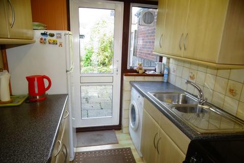 3 bedroom terraced house for sale, Swan Road, Hanworth, TW13