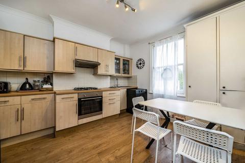 2 bedroom flat for sale, York Road, London W3