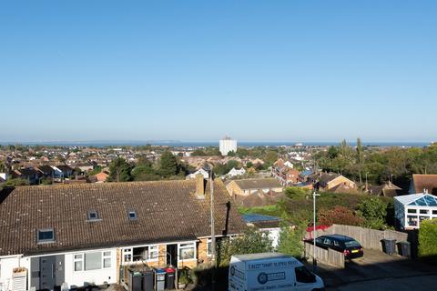 4 bedroom chalet for sale, St. Davids Close, Whitstable, Kent