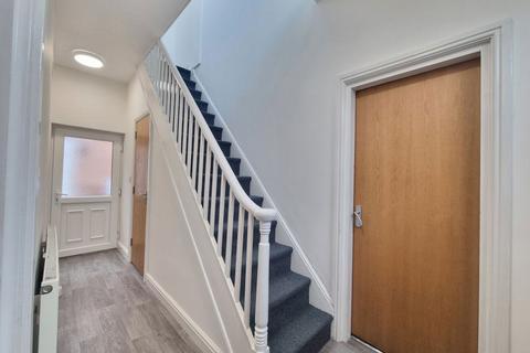 3 bedroom detached house to rent, Thorpe Street, Leicester