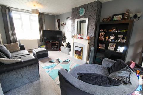 3 bedroom end of terrace house for sale, Thornholme Road, Marple