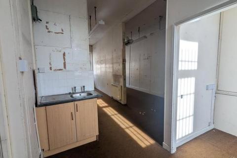 Property to rent, Low Street, West Yorkshire BD21