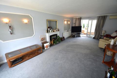 4 bedroom detached house for sale, Milstead Close, Tadworth KT20