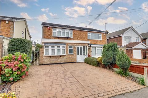 4 bedroom semi-detached house for sale, Romsey Road, Benfleet SS7