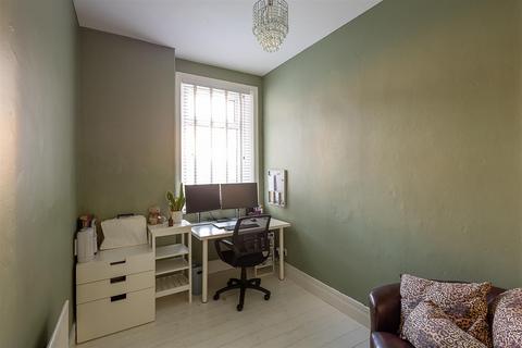 2 bedroom flat for sale, Simonside Terrace, Heaton, Newcastle upon Tyne