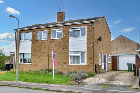 3 bedroom semi-detached house for sale, Avon Close, Newport Pagnell