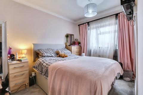 3 Avon Close, Newport Pagnell, MK16 9DH