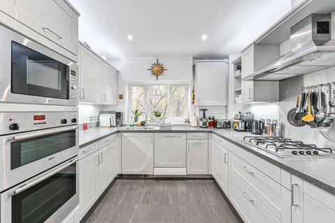 Flat 3, Gallery House Copers Cope Road, Beckenham, BR3 1DQ