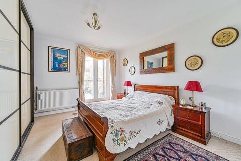 Flat 3, Gallery House Copers Cope Road, Beckenham, BR3 1DQ