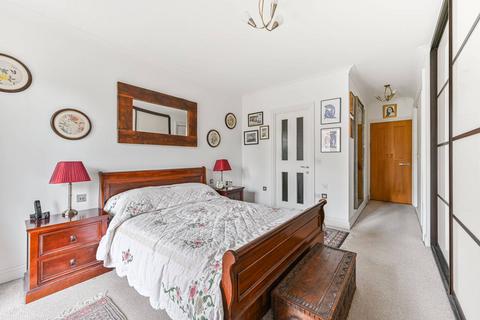 Flat 3, Gallery House Copers Cope Road, Beckenham, BR3 1DQ