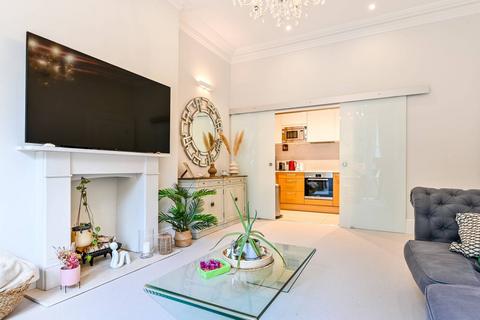 Oppidans Road, Primrose Hill, London, NW3