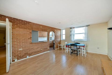 2 bedroom flat for sale, Kingston Hill, Kingston Hill, Kingston upon Thames, KT2