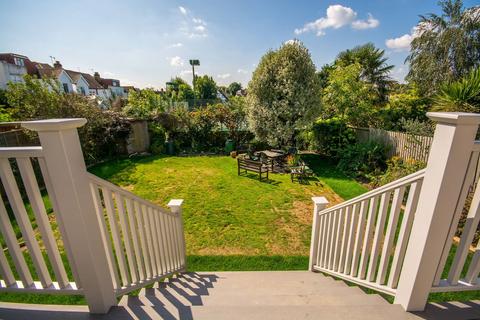 5 bedroom house to rent, Woodfield Grove, Streatham, London, SW16