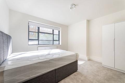 2 bedroom flat to rent, Pepper Street, London Bridge, London, SE1